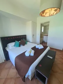 Villa Avec Apercu MER ET Piscine Privee - Image 4