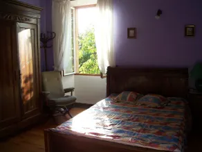 In einem alten typischen Haus unterhalb eines mittelalterlichen Schlosses - Image 4