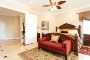 Grand, Privat, Hilltop Chateau i Temecula Wine Country - Villa de la Vine - Image 5