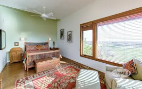 Delightful 4 bedroom 3 bath renovated farmhouse near Creemore - Image 4