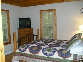 Rivers Edge Cabin, Little River - Image 2