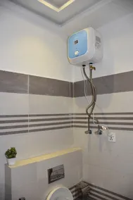 Luxary Apartment - Image 5