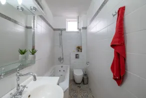 Bohemian Guest House - Image 4