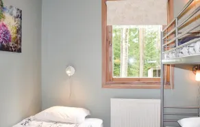 Two-Bedroom Holiday Home In Knared - Image 5
