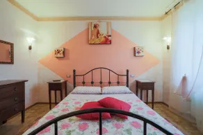 Spaziosa Casa con Piscina a 20 Minuti di Auto dal Centro Storico di Assisi - Image 5