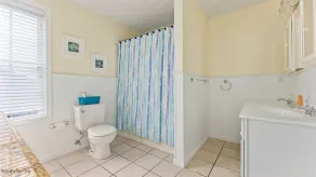  JANUARY-MAY 3 NIGHT MIN 2026 5 Bedroom3 bath 1 block to the beach and boards - Image 3