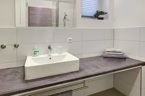 Modern Apartment 5 in Apartment House “Aach Apart” near Lake Constance - Image 3