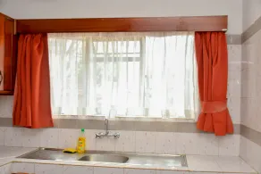Luxurious 2 bedroom house in Westlands with heated pool, gym, restaurant - Image 2