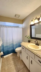 Cozy family home 20 minutes from the beach - Image 5