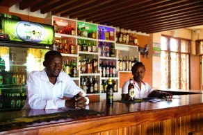 Everest House Hotel - Image 4