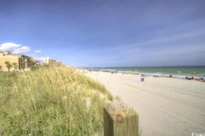 Seaside Elegance Your Coastal Getaway - Image 4