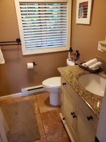The gardners Cottage 1 mile from long Island Sound - pet friendly - Image 3