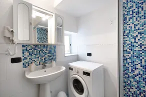 Ferienwohnung \"Bilocale Cilea con Balcone\" mit Balkon und Klimaanlage - Image 3