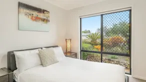 Dolphin Waters - Waterfront Delight - Holiday Yamba - Image 5