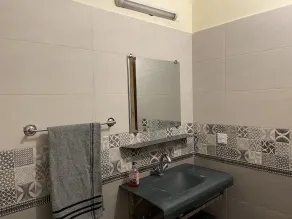 1 Bed House - Sleeps 2 - Pets - Parking - Wifi - Image 2