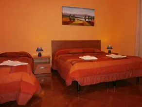 Airport Pisa Rooms - Image 2