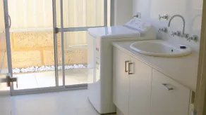 Sorrento Beach Retreat - Image 4