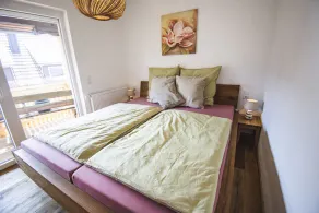 New, romantic Rotmilan holiday apartment with a view of the mountains - Image 5