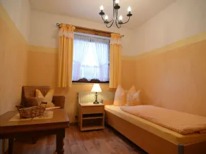 Quaint Apartment in Zeil am Main with Terrace - Image 5