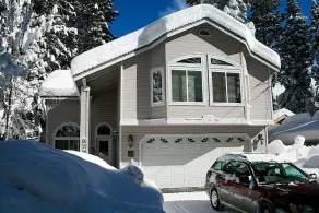 Wolfpack Refuge 4 Bedroom Home by RedAwning - Image 1