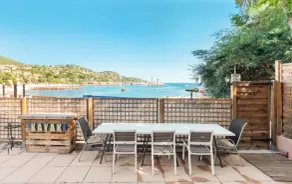 Beach Guesthouse - Image 5