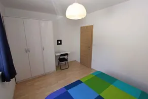 Holiday apartment with balcony and air conditioning - Image 5