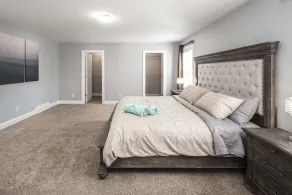 Entire Executive Home, Walk to lake! - Image 5