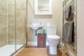 En fantastisk semi-detached viktorianska radhus, med en härlig privat trädgård - Image 5