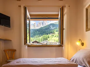 Bellissimo appartamento per 9 ospiti con WIFI, TV e balcone - Image 3