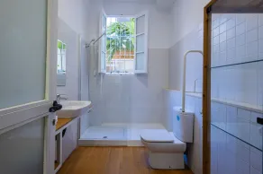 Florit Flats The Vella Apartment - Image 4