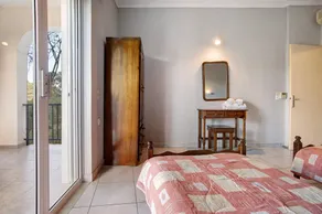 Dolphin Apartment Sea View 9 - Image 5