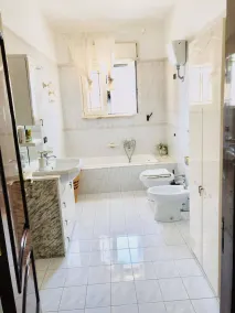 Apartment Queen - Image 2
