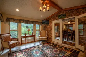 Fall Getaway Creek Haven: Sleeps 6 · 3BR 1BA · Hot Tub Fire Pit Grill Fireplace - Image 2