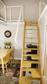Layton Loft Bed and Breakfast - Image 3