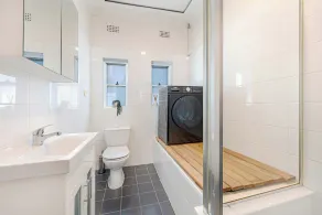 MetaWiseBnB Cozy 2Bed Earlwood Near City And Airport - Image 2