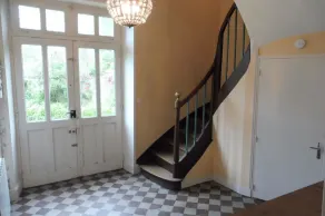 Beautiful old 4 bedroom family house in peaceful and tranquil location - Image 2