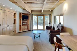 Timberline Deluxe Ski-in / ski-out Studio - Image 5