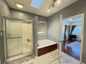 Emerald Shores - Image 2