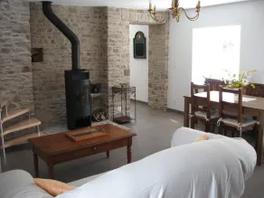 Gite Andrée, 800m from the beach in Pirou, garden, terrace, wifi, wood stove - Image 2