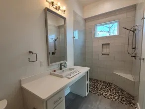 Private Pool | Upscale - Image 2