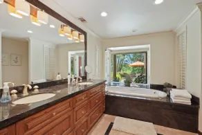 Stone River Retreat, Spa, Pool, Private, 6 Rms - Image 3