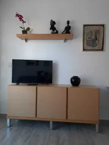FIRST LINE SEA APARTMENT - Image 3