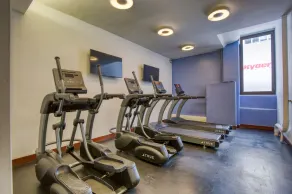 Airy Midtown East 2BR w/ Doorman, W/D, nr. Central Park, by Blueground - Image 3