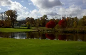 Relaxing Stay, Two 1BR Units With Pool, Enjoy Nearby Boston Attractions! - Image 4
