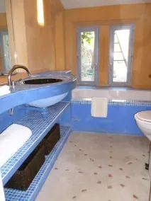 Joli bastidon avec piscine privative proche d'un village typiquement provençale. - Image 3