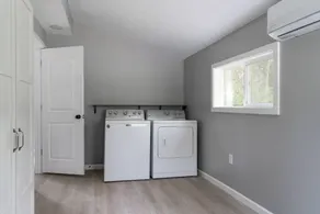 Charming fully renovated home near PURDUE - Image 2