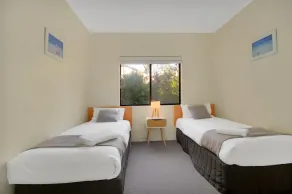 Eagle Heights - Panorama (Unit 7: Upstairs) - Image 3