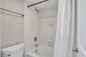 Oceanfront geschmackvoll renovierte Wohnung mit Pool und Tennisplätzen - Image 3