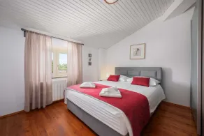 Villa Eufemia near Poreč with large garden and outdoor playground for kids - Image 3