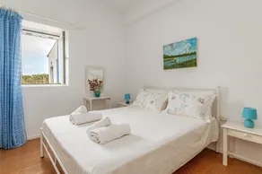 Apartment \"Margaret House\" with Wi-Fi, A/C, Terrace & Garden - Image 4